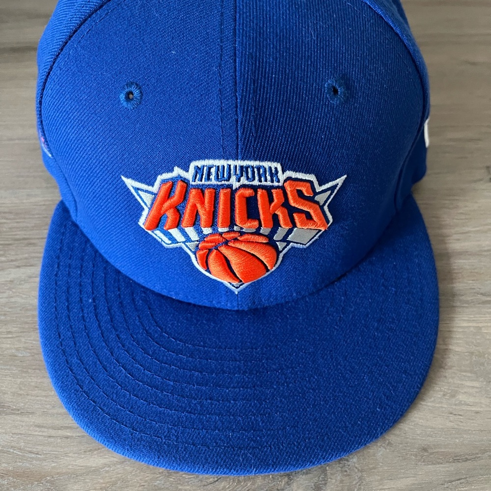 Like New NEW Era NY Knicks Hat 950
